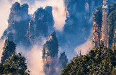 花筑奢｜不必等明年现在就去张家界看看具像化的仙境吧2025年6月23日