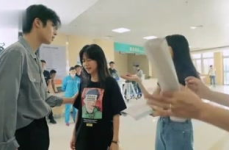 小小的吃瓜娱乐,揭秘娱乐圈幕后故事