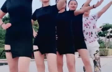 娱乐吃瓜美女,揭秘美女生吃瓜背后的故事
